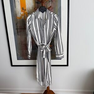 Tommy Hilfiger Women’s Belted Button-Down Dress